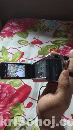 SONY Handycam (Made in Japan)